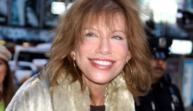 What Is Carly Simon's Net Worth? Insights Into Her Success