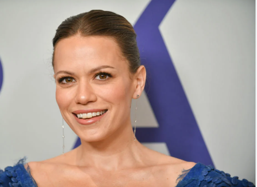 Joy Lenz Net Worth: Actress and Singer's Wealth