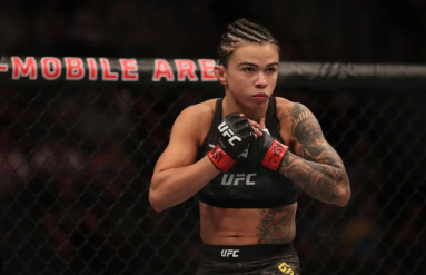 Claudia Gadelha Net Worth: MMA Star's Financial Overview